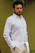 Cargar imagen en el visor de la galería, Guayabera Botón oculto 100% Lino Manga larga