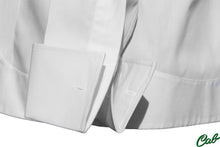 Cargar imagen en el visor de la galería, Guayaberasb Cab. Guayabera puño doble.